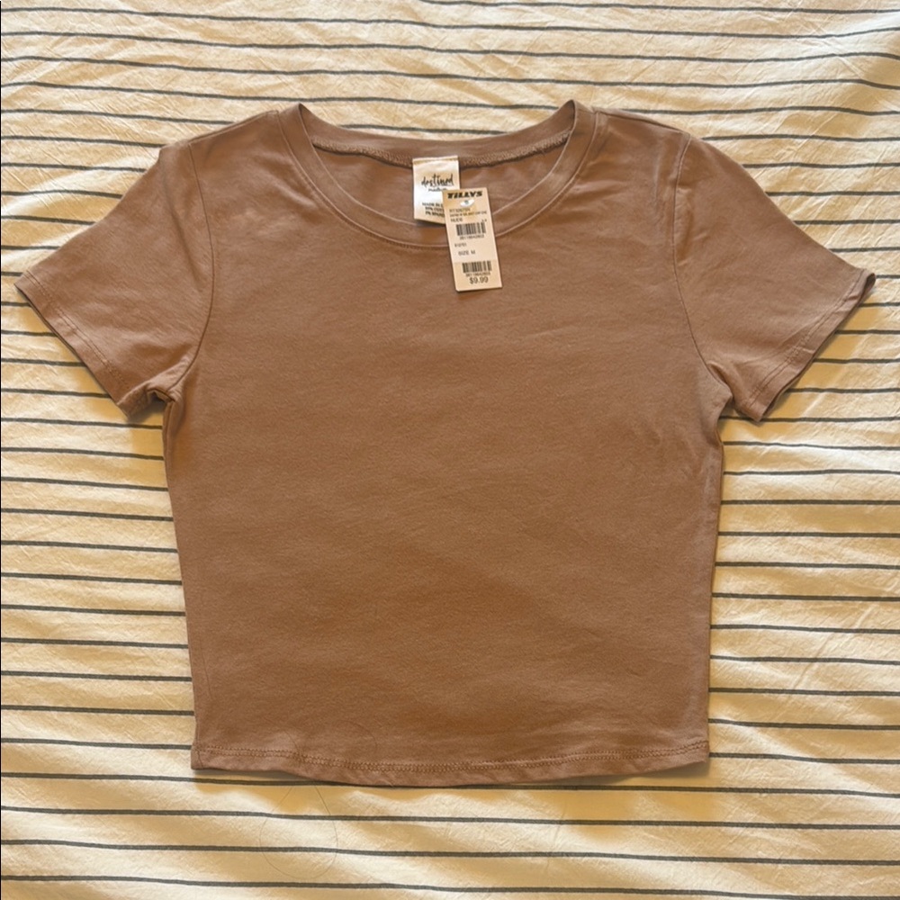 NWT Tilly’s Women's Brown Crop Top